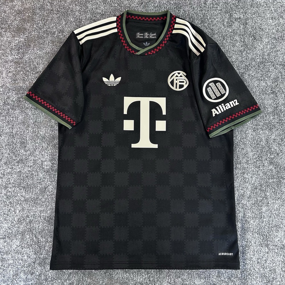 Adidas Bayern Munich 2025/26 Black Third Jersey Size Medium NWT KE6801